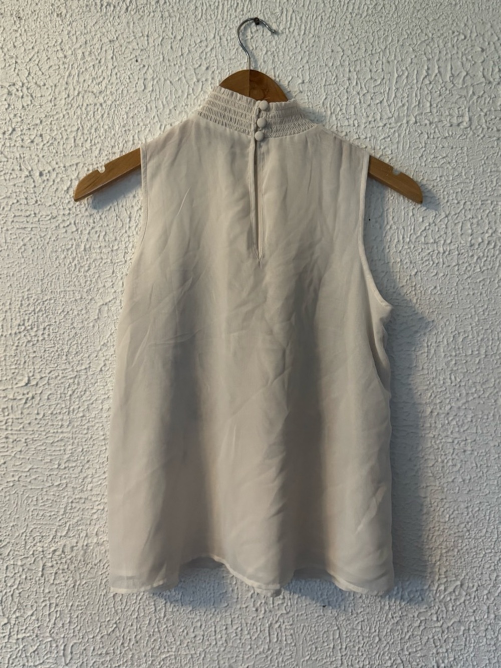 Ann Taylor Factory Cream Smocked Neck Sleeveless Top - Picture 5 of 7